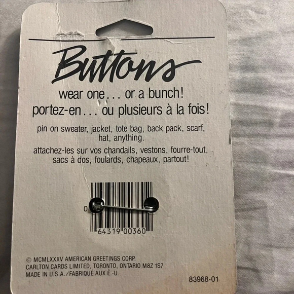 8 Vintage Carlton Buttons/Pins - Picture 10 of 10